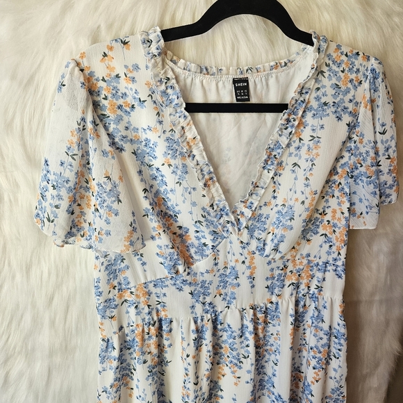 SHEIN Cottagecore Flutter Sleeve Floral Midi Dress (NWOT) - Picture 2 of 8